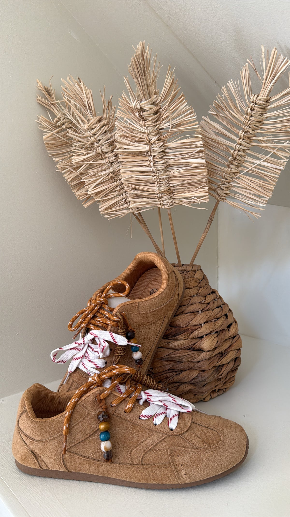 Baskets camel