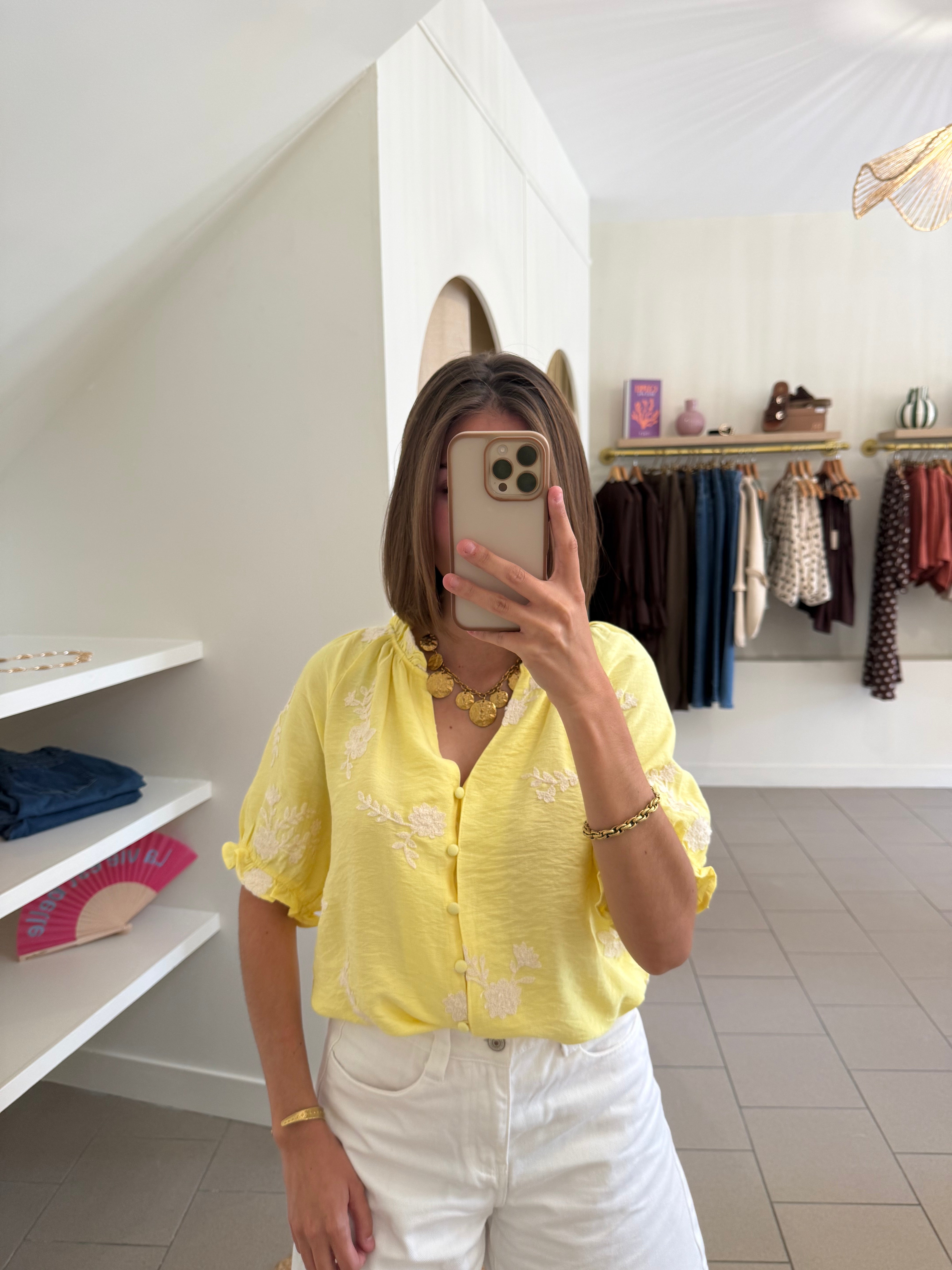 Blouse Jaune Beurre Brodée