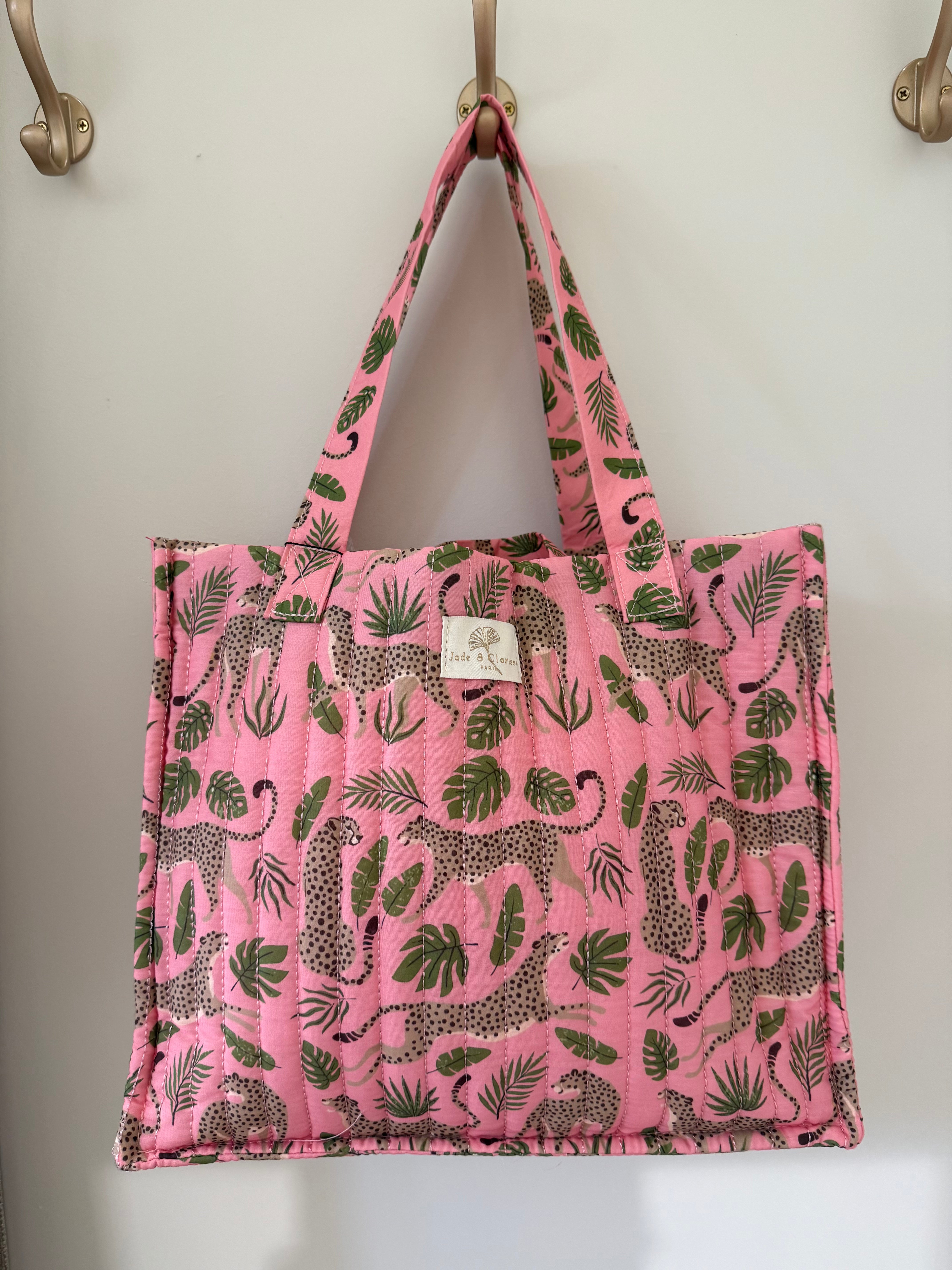 Cabas matelassé léopard tropical – Rose