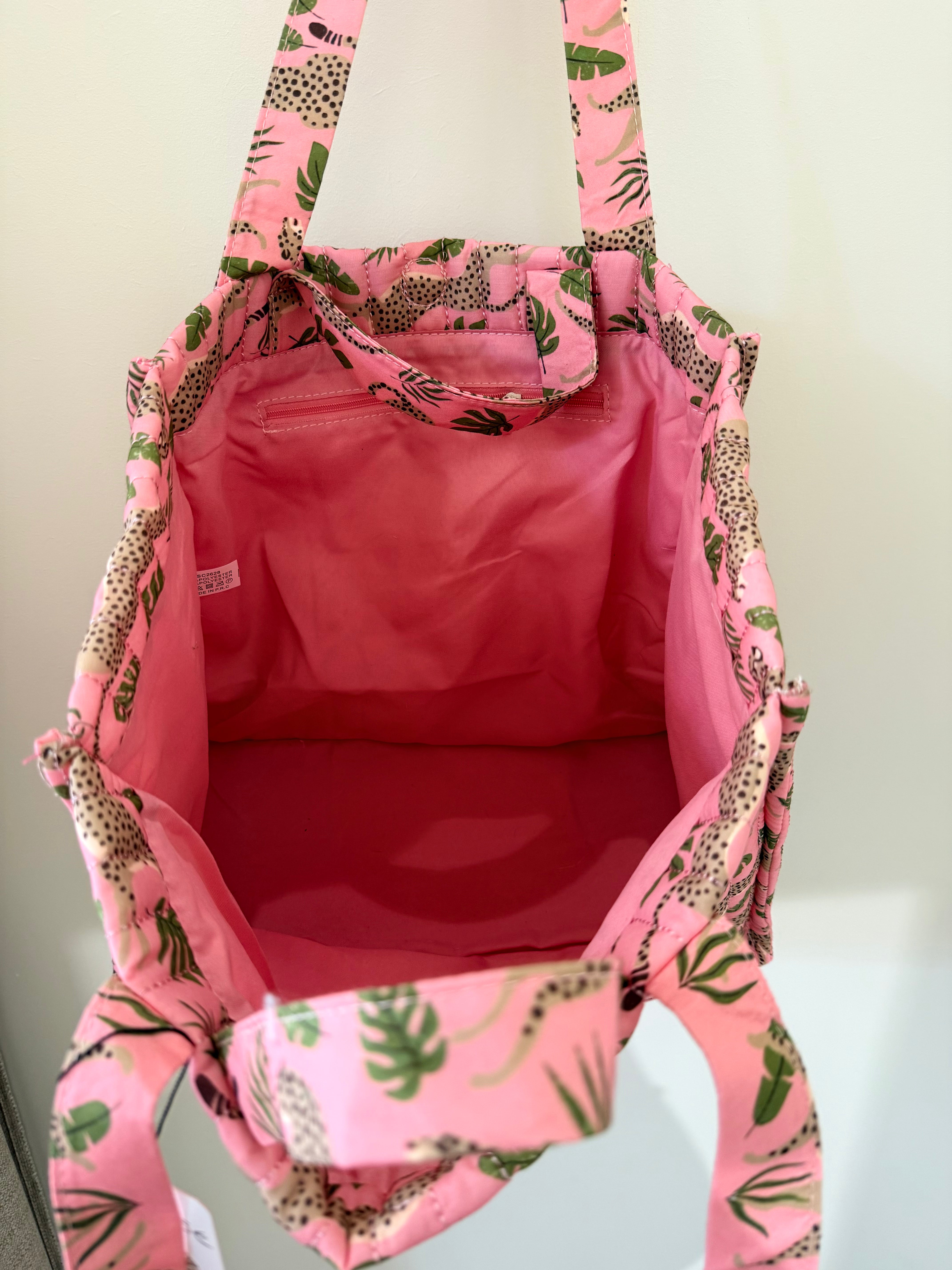 Cabas matelassé léopard tropical – Rose