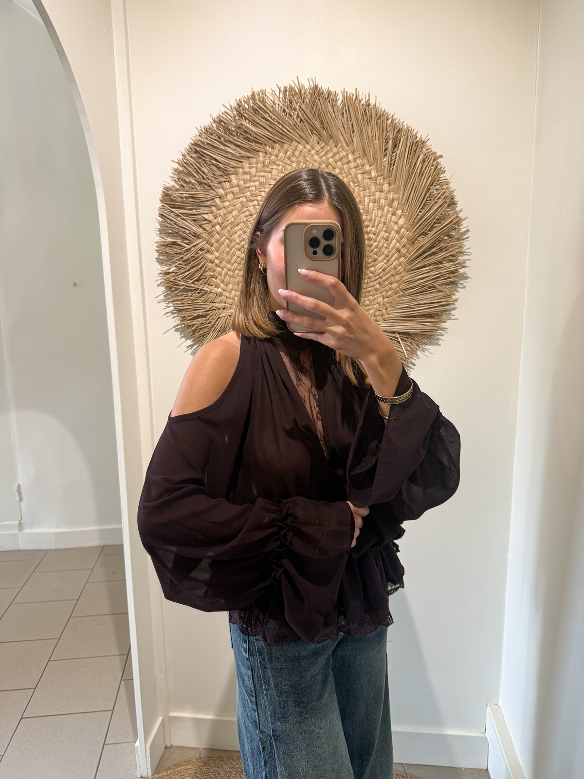 Blouse épaule dénudé