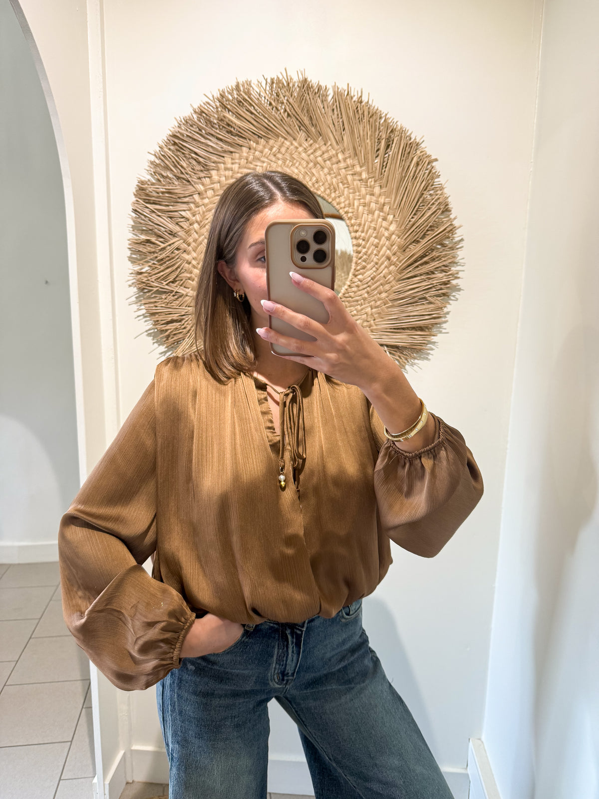 Blouse camel satinée