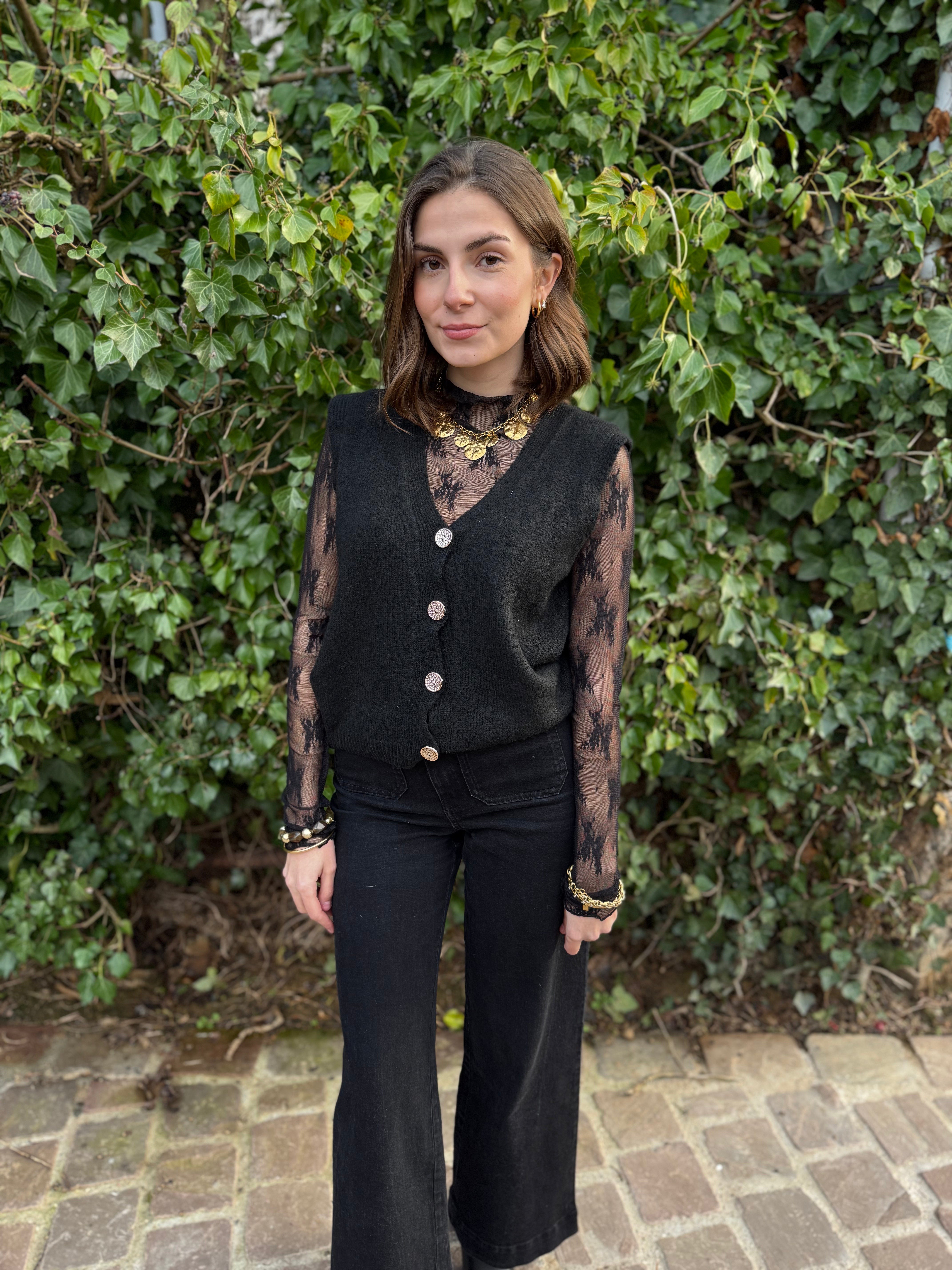 Haut en dentelle noir