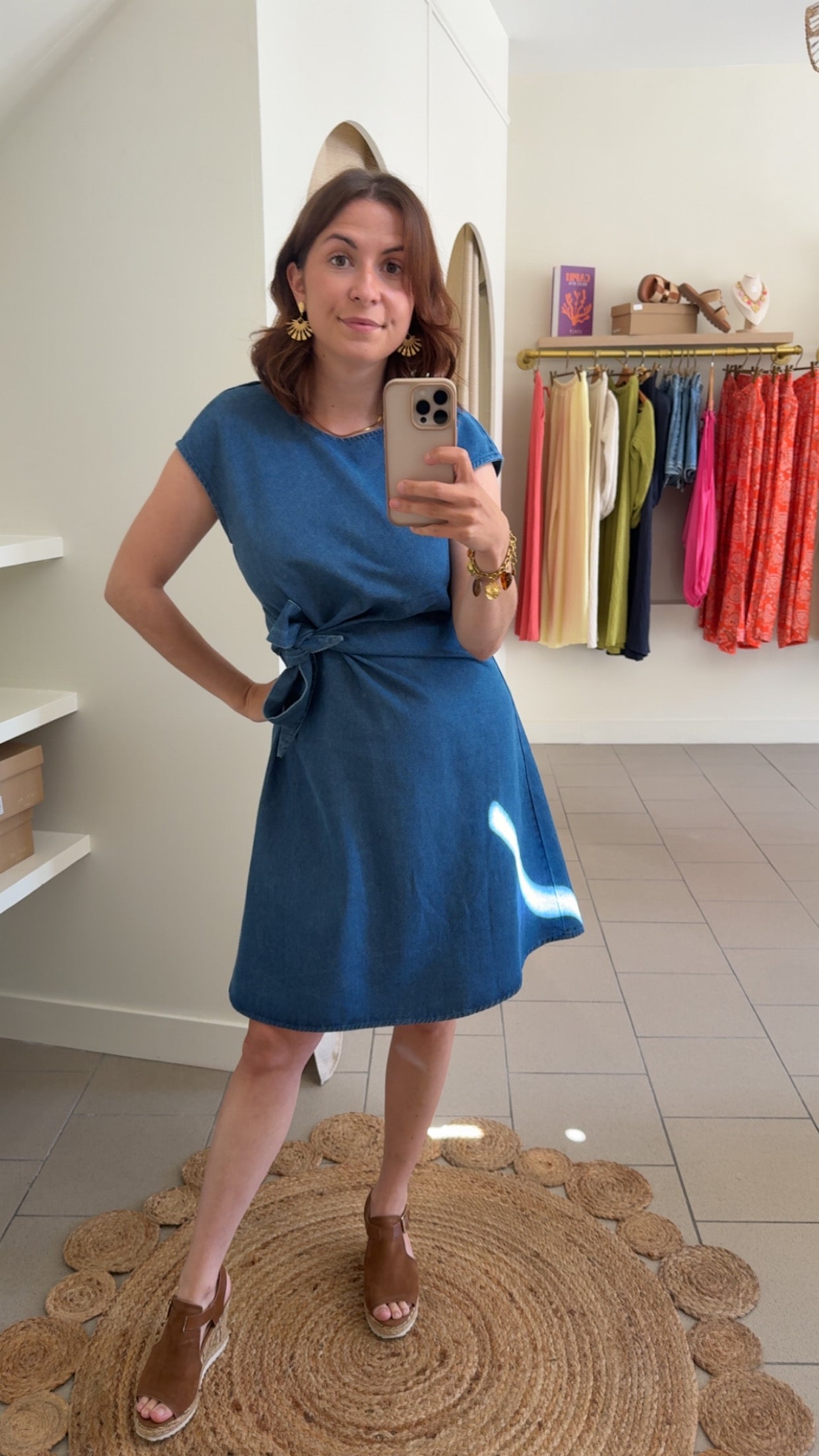 Robe en Jean Nouée