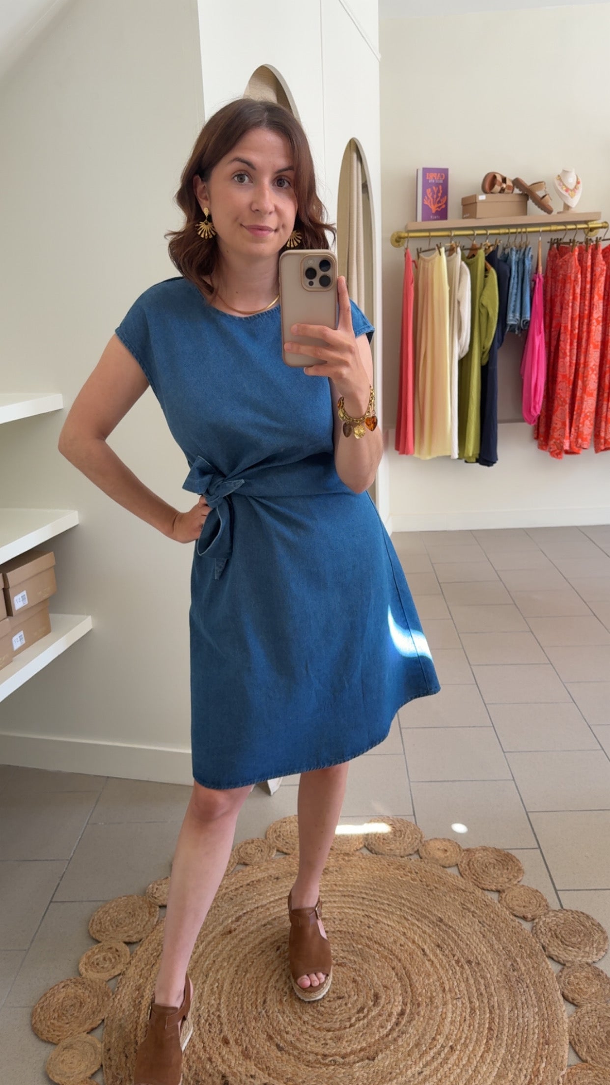 Robe en Jean Nouée